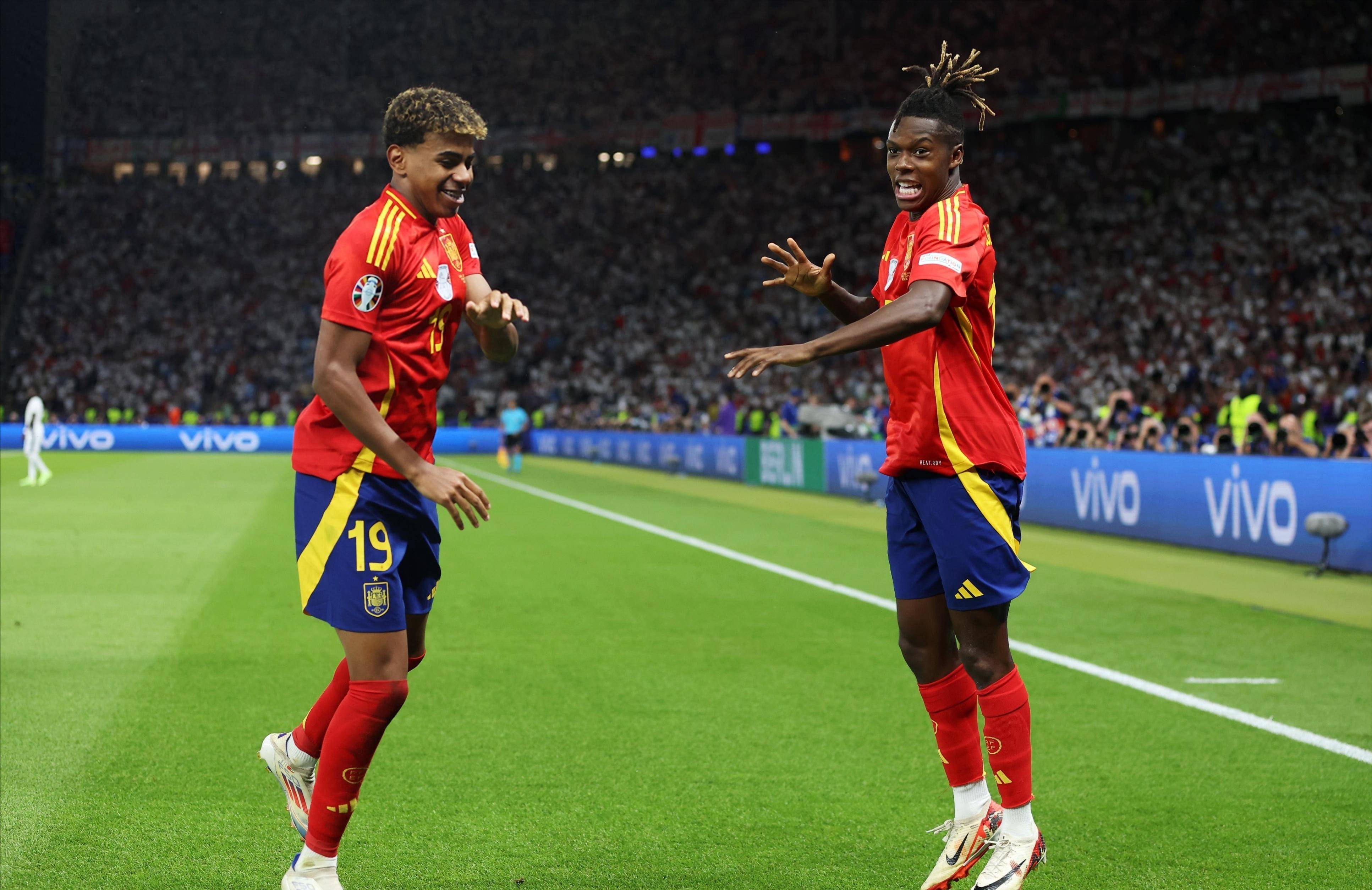 巴萨锋线格局变了？西甲天才空降，亚马尔拉菲尼亚这牌怎么打？