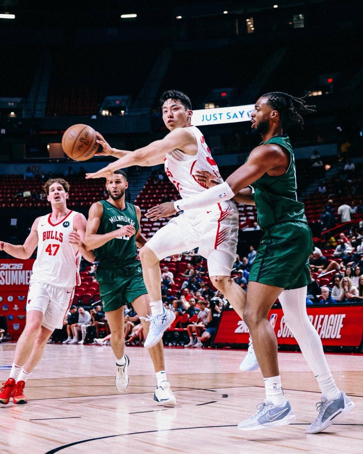 夏联综述：河村勇辉导演逆转 鹈鹕再输双塔全休战