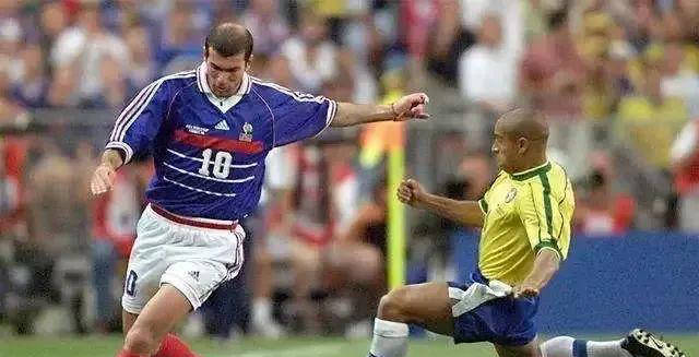 全球顶级足球赛事三强：决赛分差最大纪录形成有趣数列